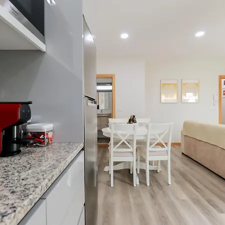 Apartment Tiana - Centre With Terrace