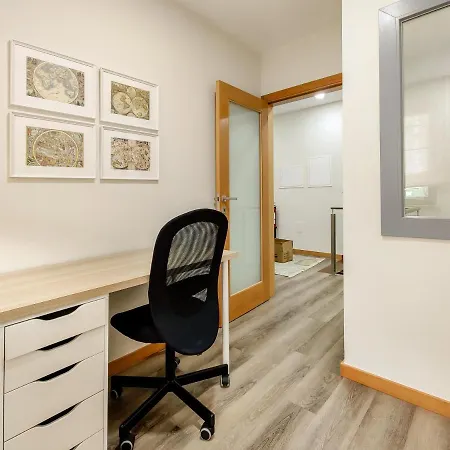 Tiana - Centre With Terrace