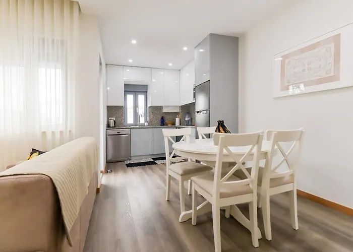 Tiana - Centre With Terrace