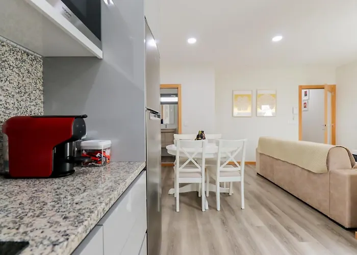 Apartment Tiana - Centre With Terrace